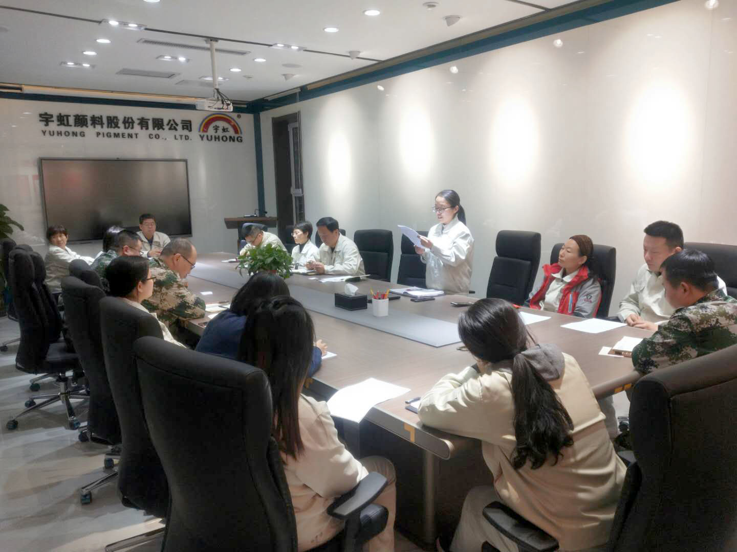守初心 担使命，精东影业传媒APPV16颜料党支部又添新成员