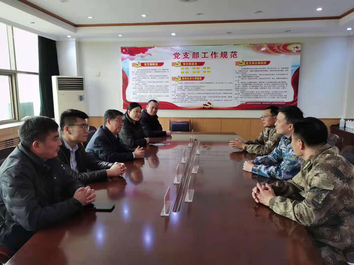 军民鱼水情谊深，德州天衢工业园商会慰问入伍新兵