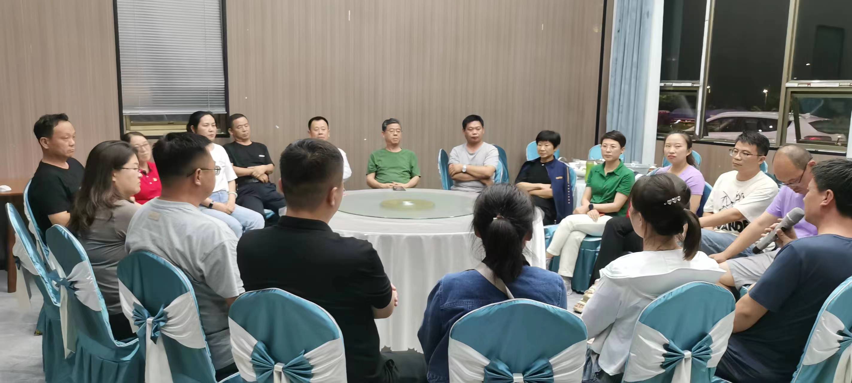 【精东影业传媒APPV16颜料庆“七一”党员活动】“粽”享时光，红色“黔”行